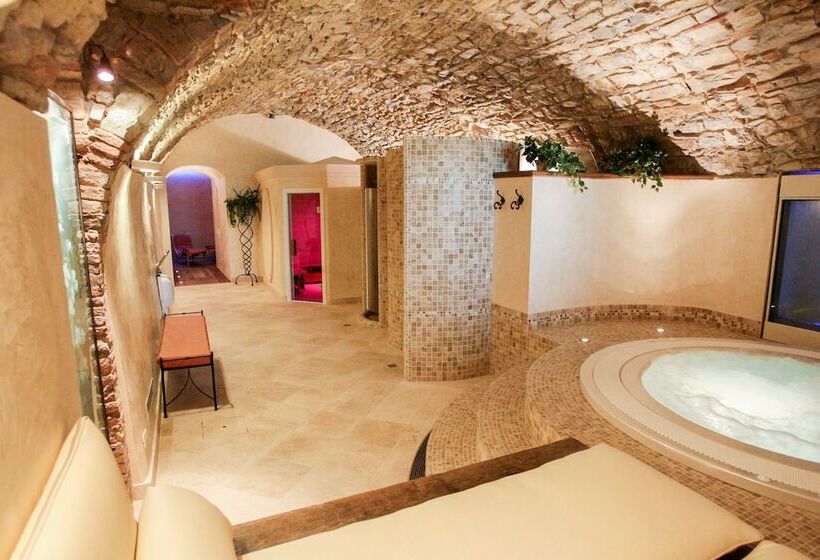 فندق Palazzo Squarcialupi