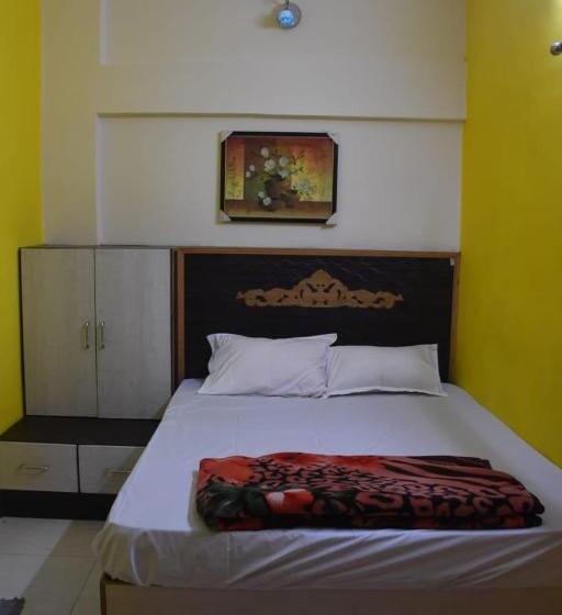 Amudha Hotels & Restaurant