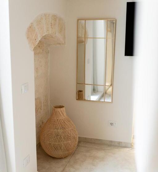 تختخواب و صبحانه Aurluna Luxury Suites