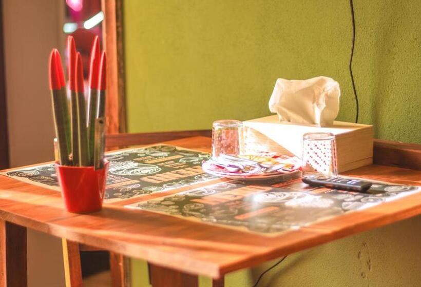 تختخواب و صبحانه Sassari   Le Mura Antiche Rooms