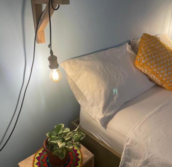 تختخواب و صبحانه Tuguajira Bnb