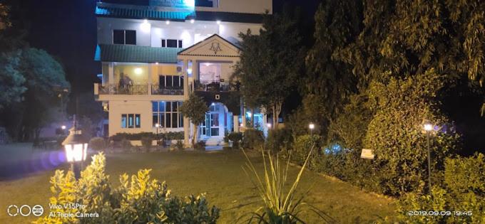 فندق Amrit Resort