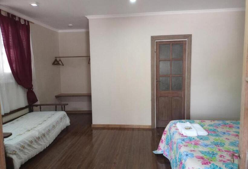 펜션 Hostal Adelita