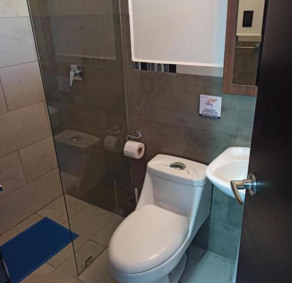 پانسیون Hostal Zafiro