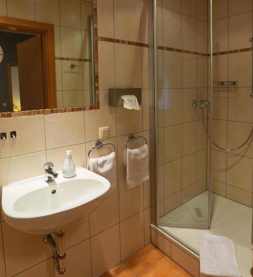 ペンション Weingut Peter Barzen