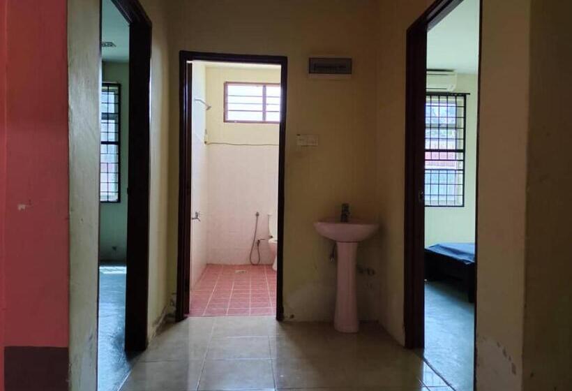 Raudhah Rest Inn