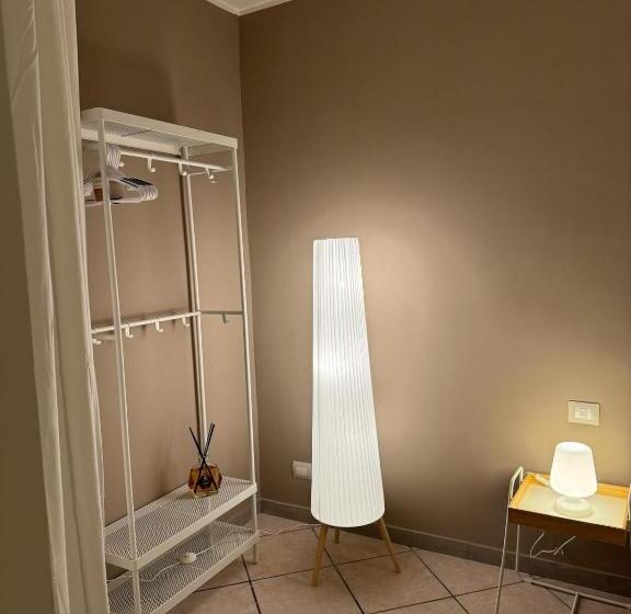 تختخواب و صبحانه 4th Floor Caserta