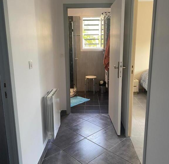 مبيت وإفطار Chez Sylvain