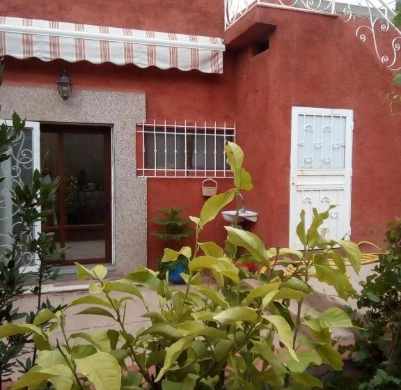 تختخواب و صبحانه Dar Lamrabet