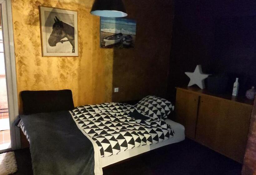 تختخواب و صبحانه Etno Selo Naša Avlija