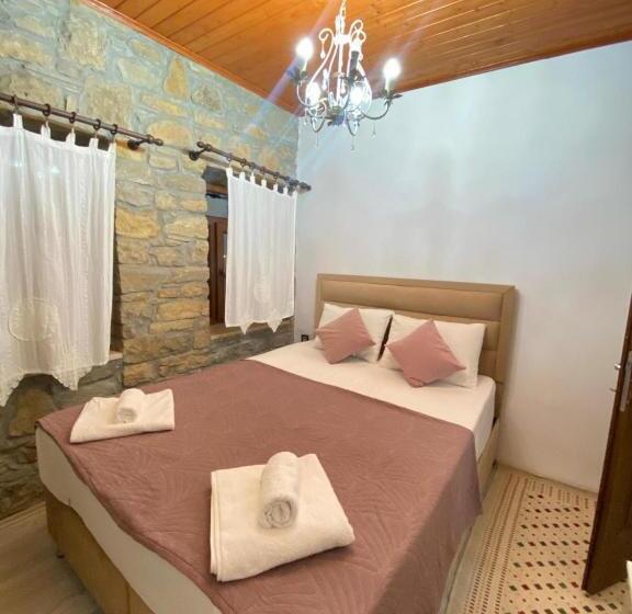 צימר Kalyopi Köy Evi