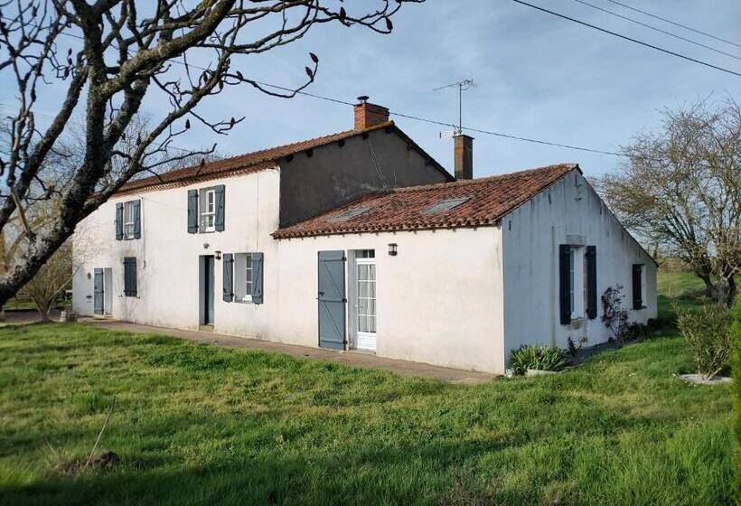 민박 Le Cardoué, Gíte Au Cœur Du Bocage Vendéen
