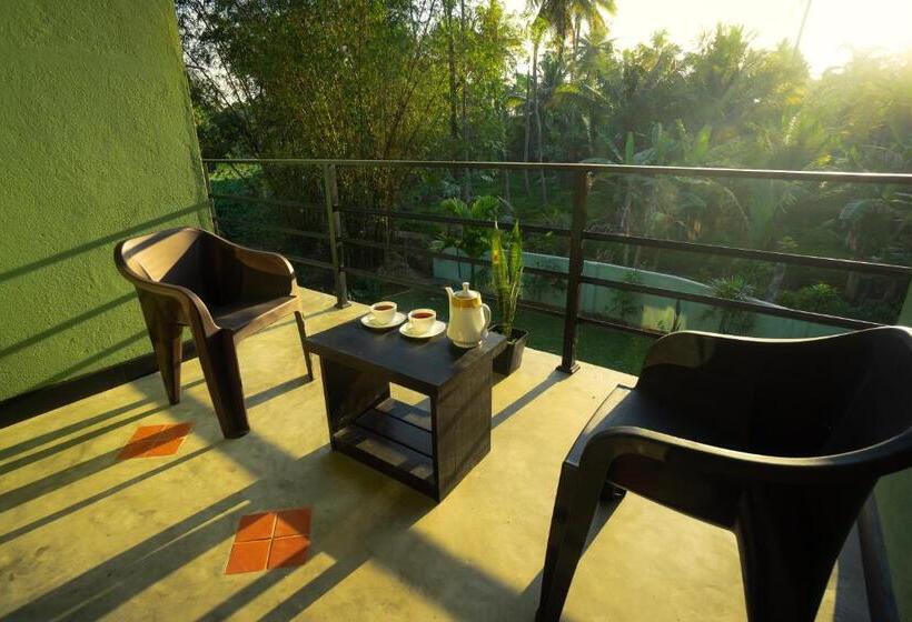 ベッドアンドブレックファースト Three Lines