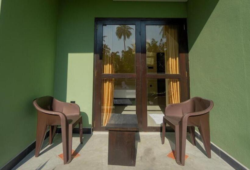 ベッドアンドブレックファースト Three Lines