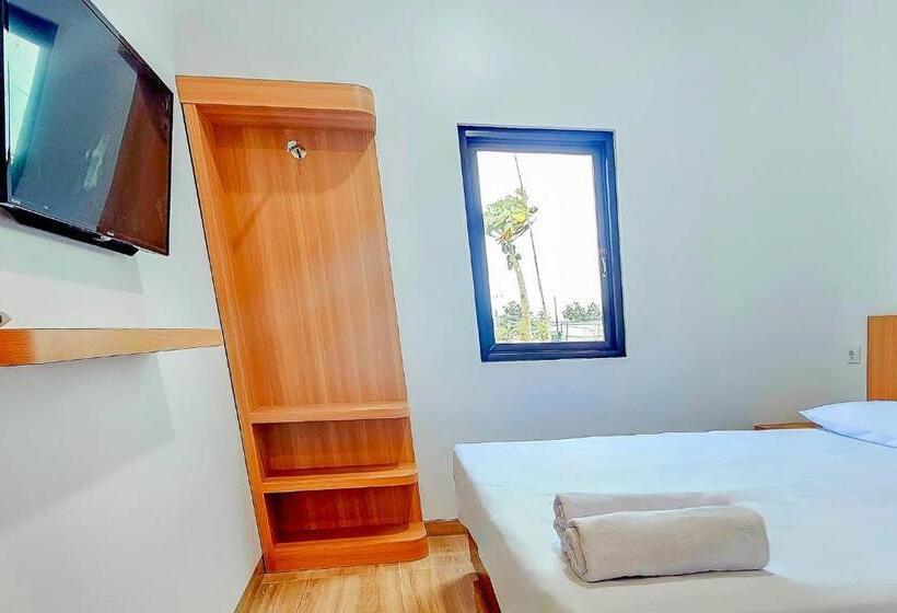 فندق Buana Express Mitra Reddoorz