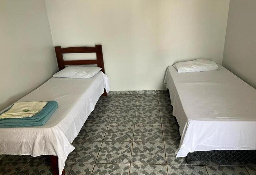 ホテル Dos Viajantes