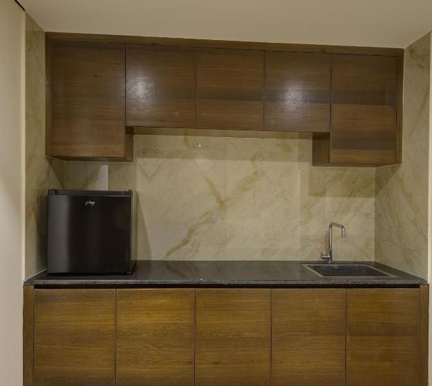 هتل Lance 21   Ashok Nagar