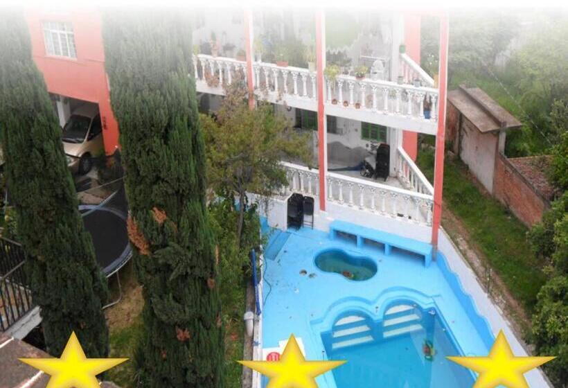 هتل Posada Quinta Metepec
