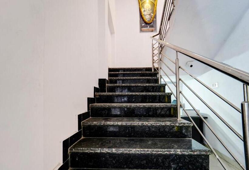 בית מלון כפרי Spot On Abhiraj Hotal & Guests House