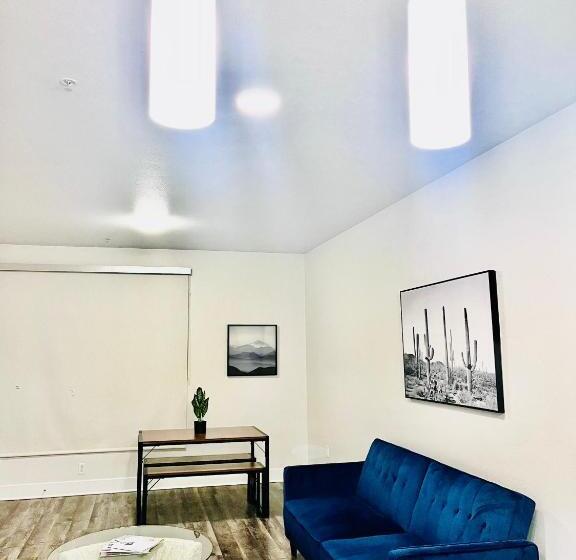 هتل Stylish Hollywood Blvd. W/ Free Parking