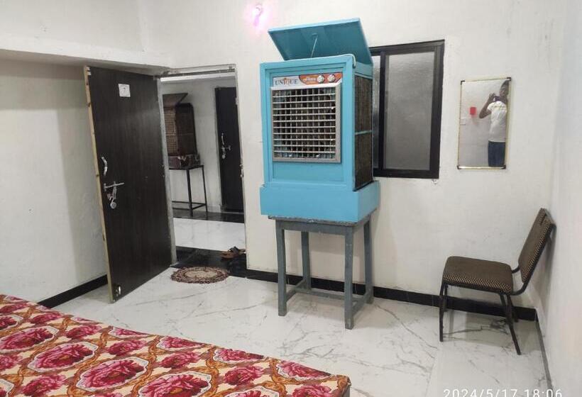 ペンション Kuber Bhandari Guest House And Hotel, Sehore