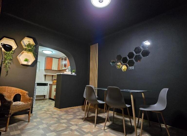 پانسیون La Dragoș Studio 01   Apartament