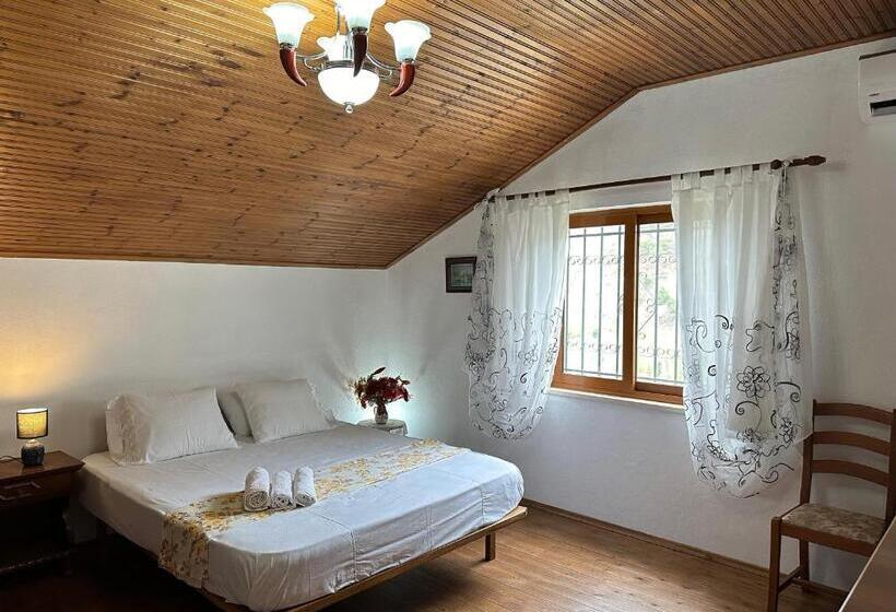 پانسیون Lakeview Escape Koman