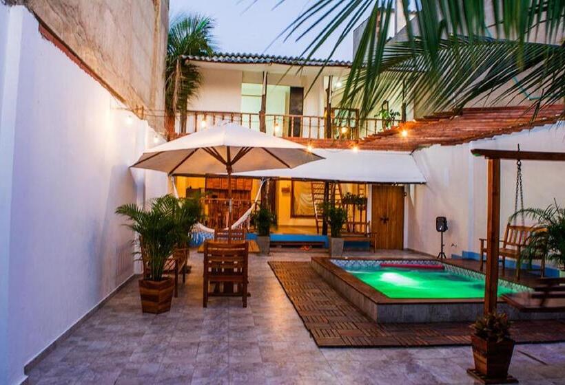 ペンション Room In Guest Room   Hb7 Quadruple Room With Shared Bathroom