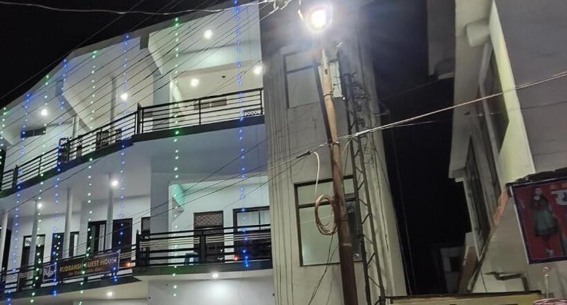 펜션 Rudransh Guest House