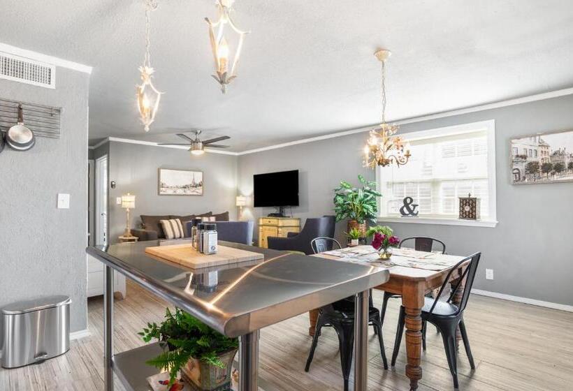 펜션 Salt Block   French Serenity Suite 3