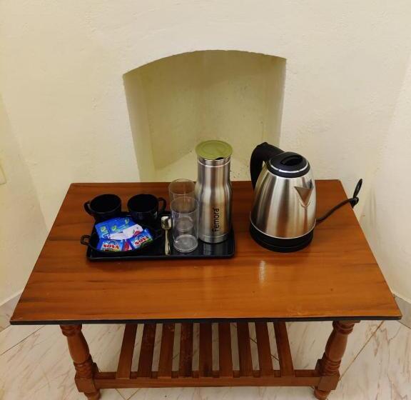 هتل Bob S Haven Bungalow