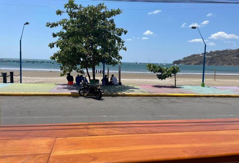 هتل Ocean View
