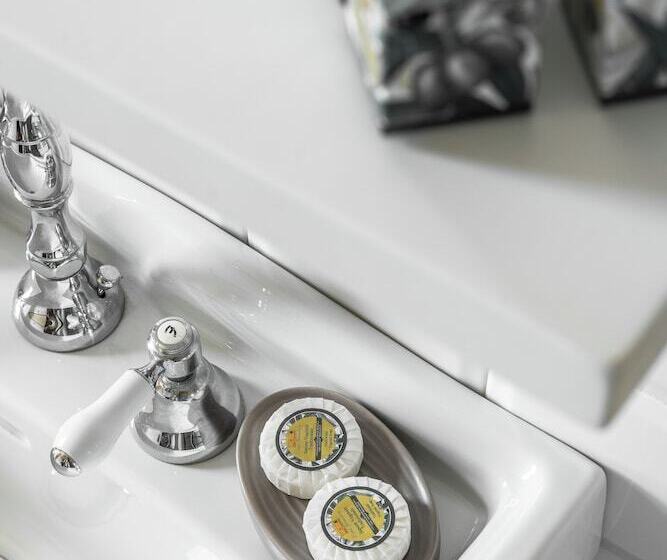 مبيت وإفطار Villa Erbaia Relais De Charme