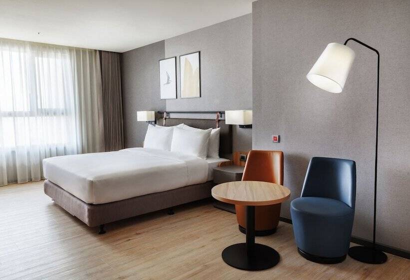 هتل Voco Chiayi, An Ihg