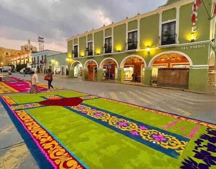 فندق Del Parque