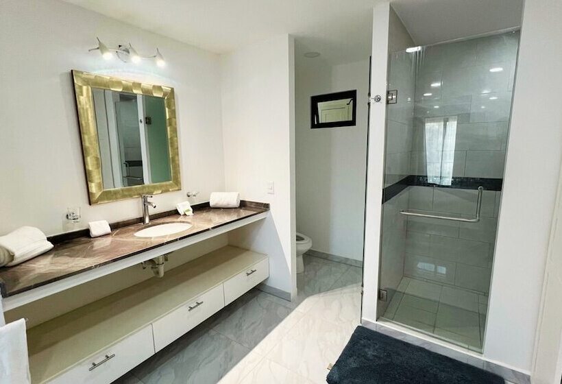 هتل Residences By Mp Cabo San Lucas