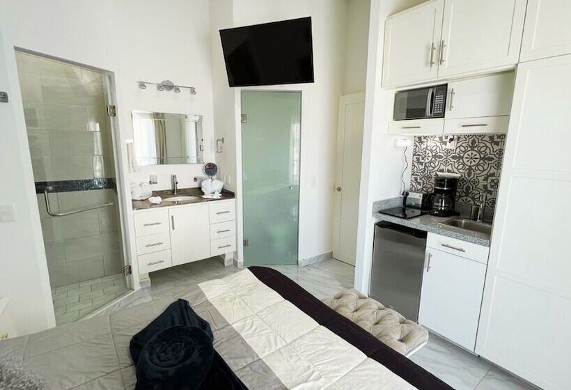 هتل Residences By Mp Cabo San Lucas