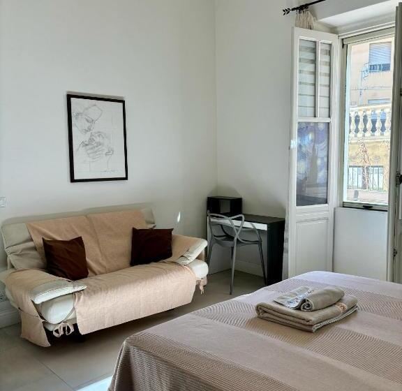 پانسیون Casa Frori
