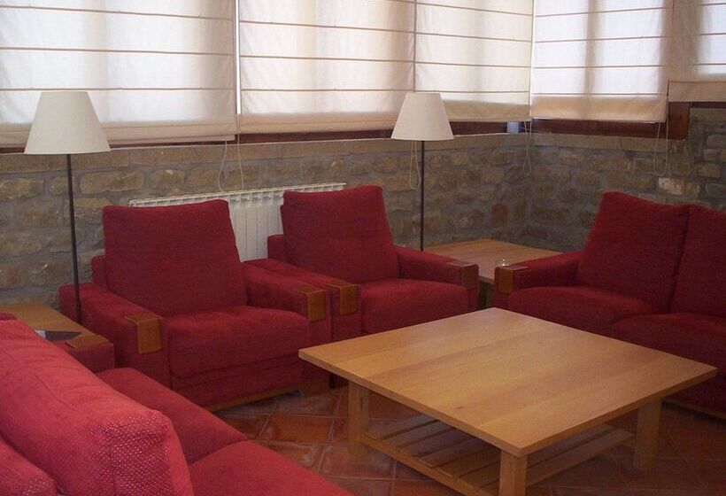 Albergue De Juventud   Hostel