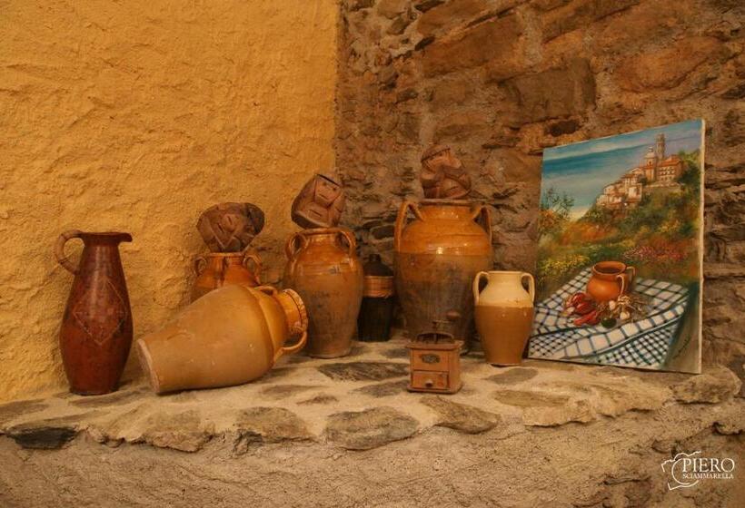 مبيت وإفطار A Taverna Intru U Vicu