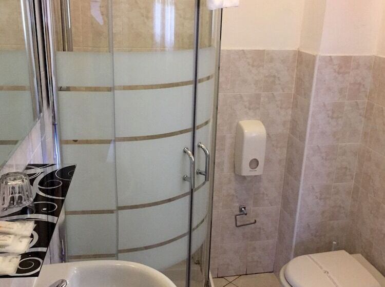 צימר La Suite Rooms & Apartments
