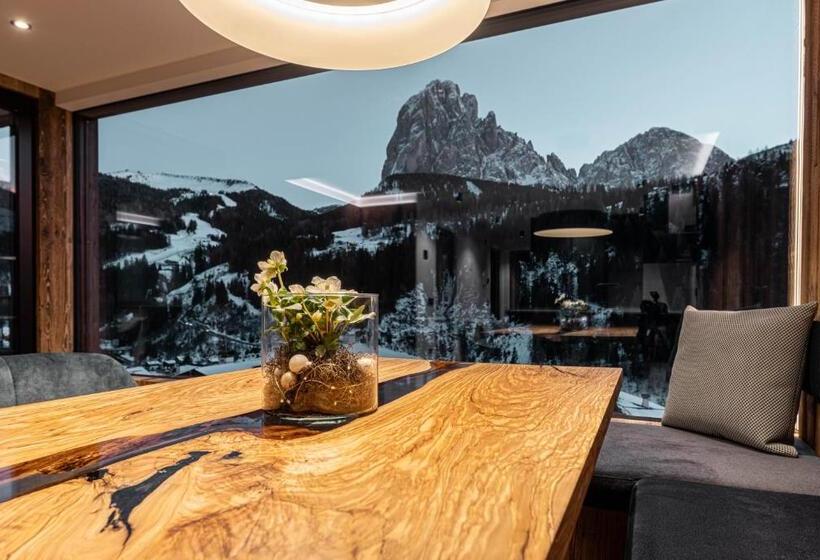 مبيت وإفطار Enjoy Dolomites   Chalet