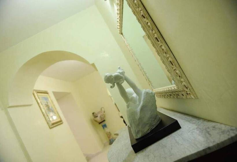 هتل Albergo Le Dodici Lune