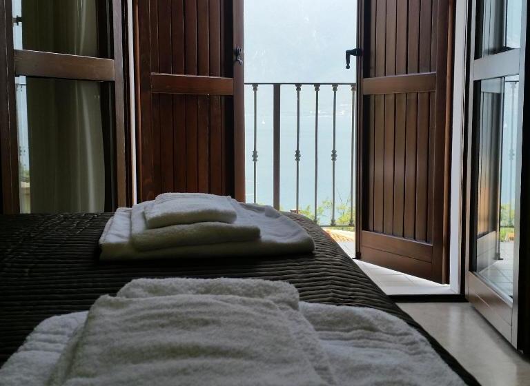 هتل Casa Albergo Sorriso