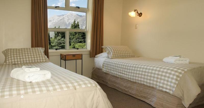 בית מלון כפרי Lake Coleridge Lodge