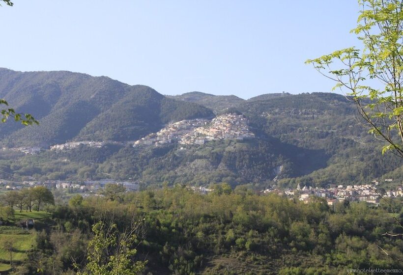 فندق Sette E Mezzo