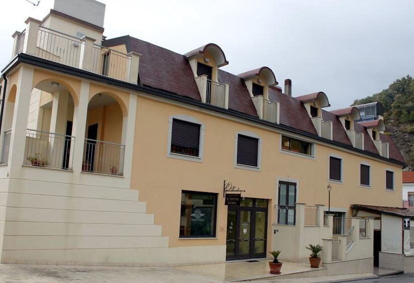 فندق Sette E Mezzo