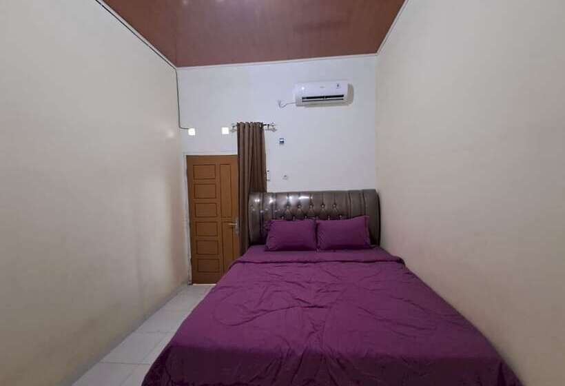 فندق Oyo 93714 Guest House Gembul Syariah