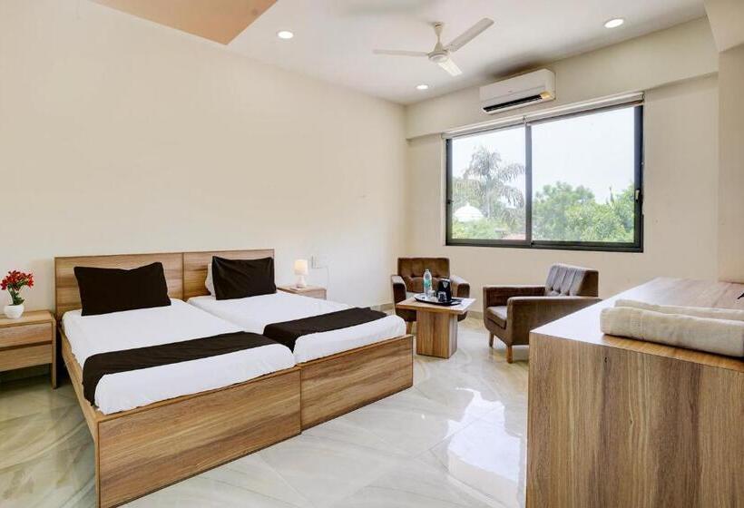 酒店 Ramdevgarh Resort Ghuma
