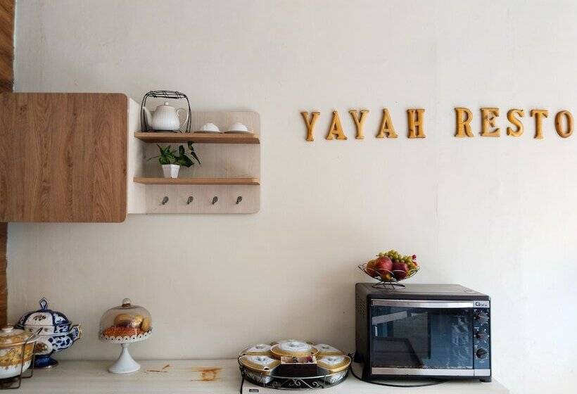 Yayah Guest House Syariah By Cocotel
